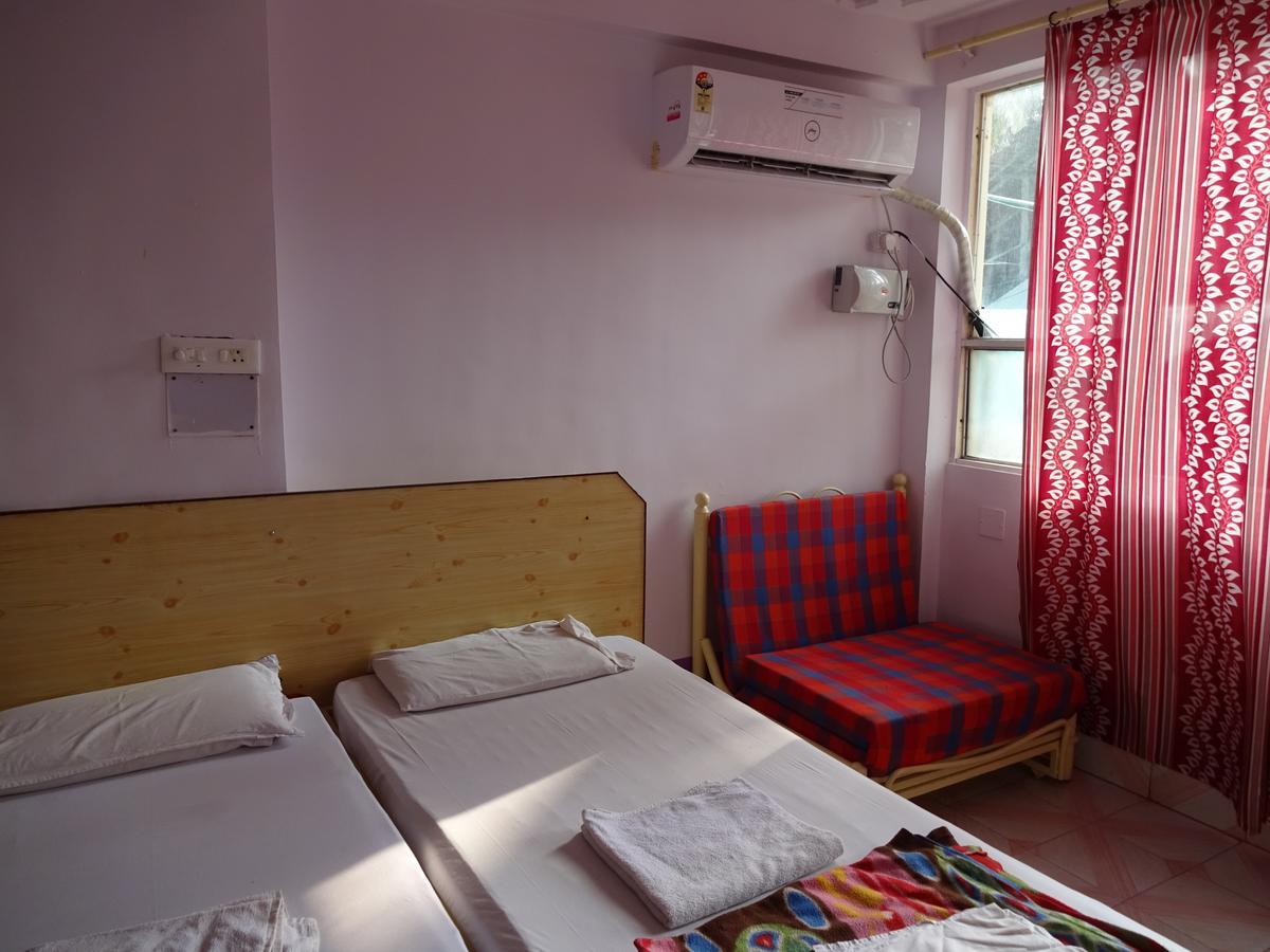 Colmar Beach Resort Маджорда Екстериор снимка